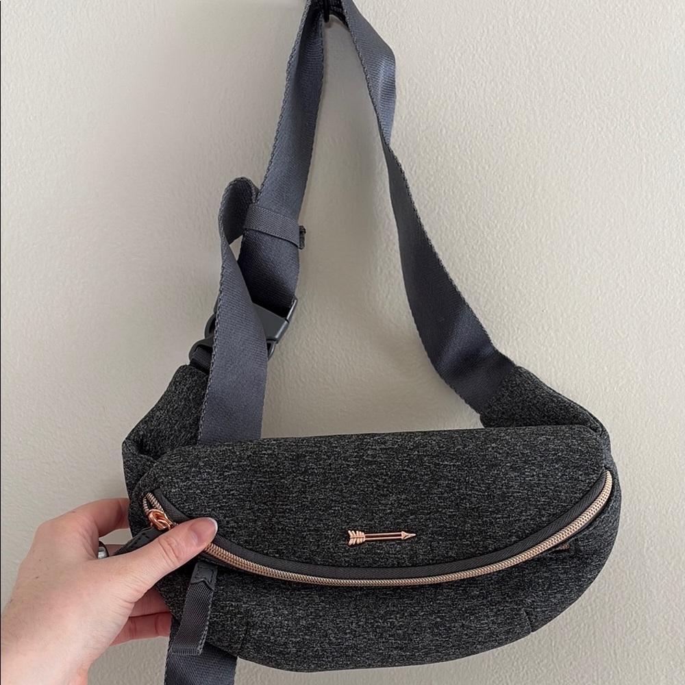 Stella & Dot Gray Crossbody Bag